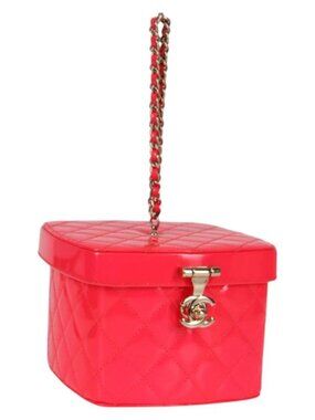 CHANEL Matelasse Vanity Pouch Enamel Pink Gold CC Auth 123518SAM